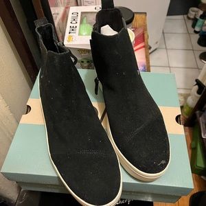 Toms Black Suede Jamie Sneaker Boot Size 9.5 In Box Worn Only Once